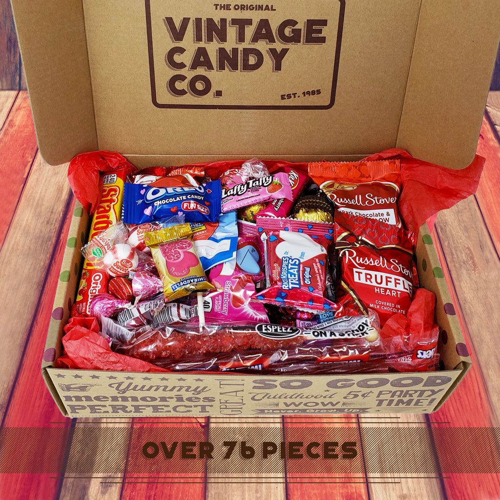 https://vintagecandyco.com/cdn/shop/products/valentines-day-candy-care-package-531435_1024x1024.jpg?v=1706044610